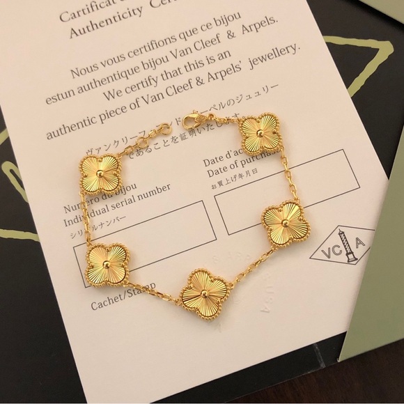 Van Cleef & Arpels Five-Flower Bracelet